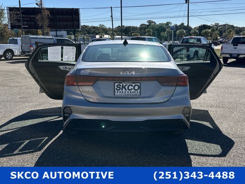 Used 2024 Kia Forte LXS w/ LXS Technology Package image 32