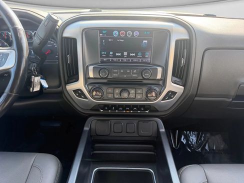 Used 2018 GMC Sierra 1500 SLT AWD/4WD image 18