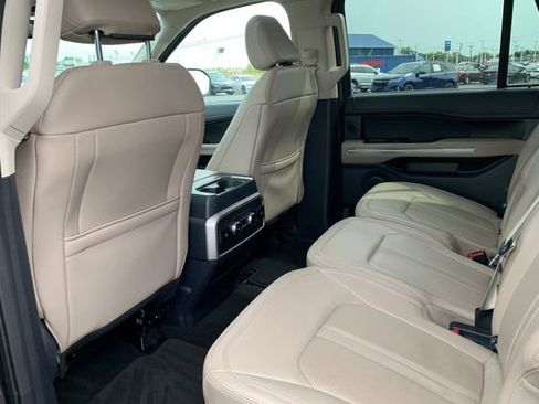 Used 2024 Ford Expedition Max Limited AWD/4WD image 14