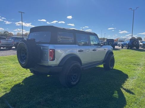 Used 2022 Ford Bronco 4-Door AWD/4WD image 5