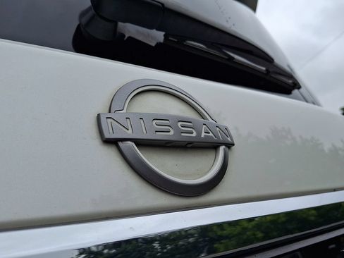 Used 2023 Nissan Armada Platinum w/ Captain's Chairs Package AWD/4WD image 33