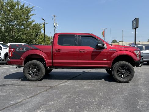 Used 2017 Ford F150 XLT w/ Equipment Group 302A Luxury AWD/4WD image 9