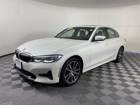 Used 2020 BMW 330i xDrive Sedan w/ Convenience Package AWD/4WD image 4