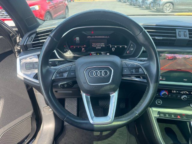Used 2022 Audi Q3 2.0T Premium Plus w/ Premium Plus Package AWD/4WD image 12