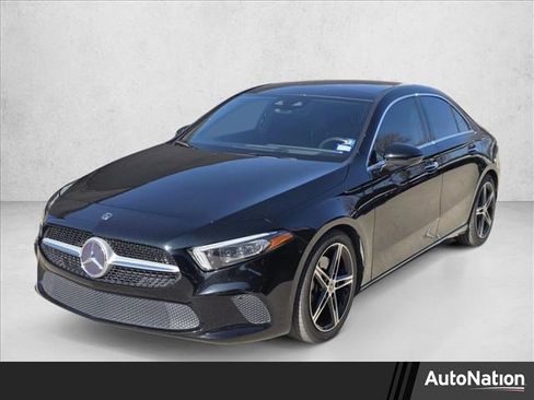 Used 2019 Mercedes-Benz A 220 4MATIC image 1