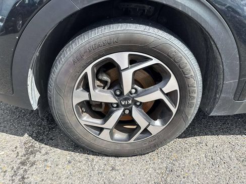 Used 2020 Kia Sportage LX w/ LX Popular Package FWD image 4