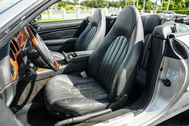 Used 2000 Jaguar XK8 Convertible RWD image 34