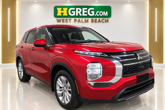Used 2026 Mitsubishi Outlander ES FWD image 4