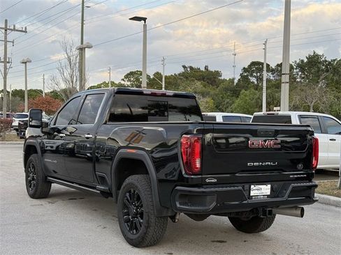 Used 2023 GMC Sierra 2500 Denali w/ Denali Black Diamond Edition image 2