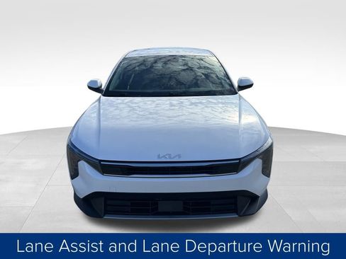 Used 2025 Kia K4 EX image 13