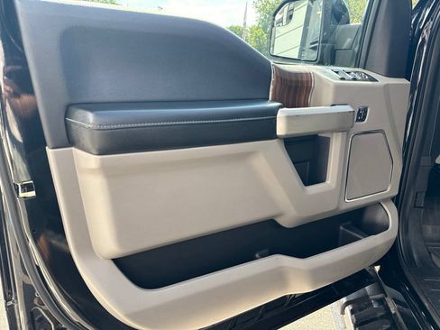Used 2017 Ford F150 Lariat AWD/4WD image 19