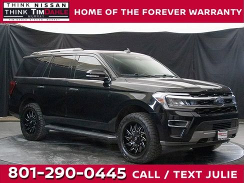 Used 2022 Ford Expedition Limited image 1