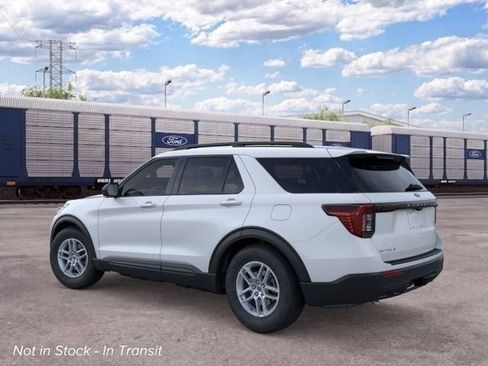 New 2026 Ford Explorer Active RWD image 4