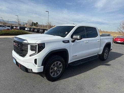 Used 2024 GMC Sierra 1500 AT4 w/ Technology Package image 30