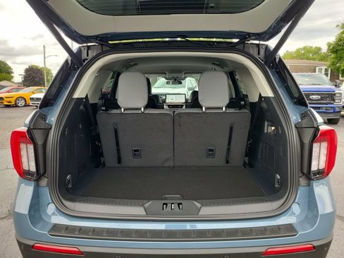 New 2026 Ford Explorer Active w/ Active Comfort Package AWD/4WD image 10
