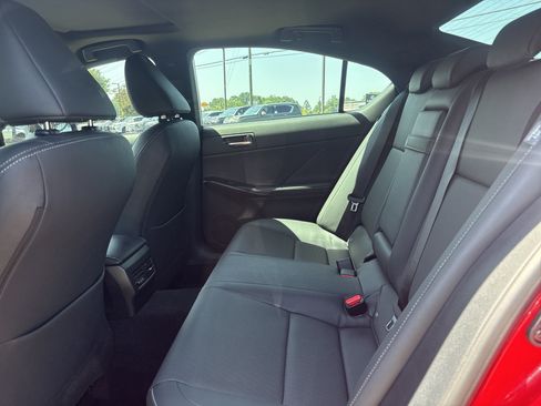 Used 2025 Lexus IS 350 F Sport RWD image 32
