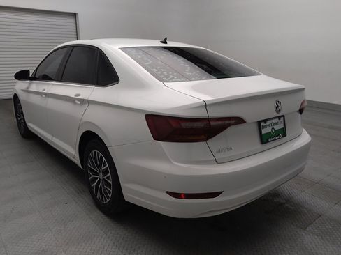 Used 2019 Volkswagen Jetta SE w/ Cold Weather Package FWD image 5