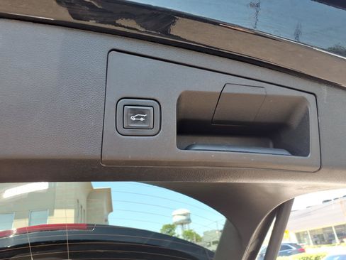 Certified 2024 Cadillac XT4 Premium Luxury AWD/4WD image 14
