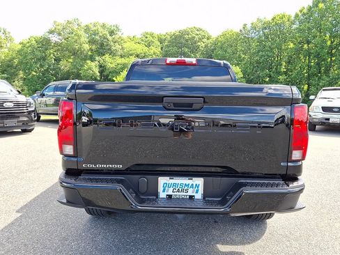 Used 2024 Chevrolet Colorado Trail Boss AWD/4WD image 5