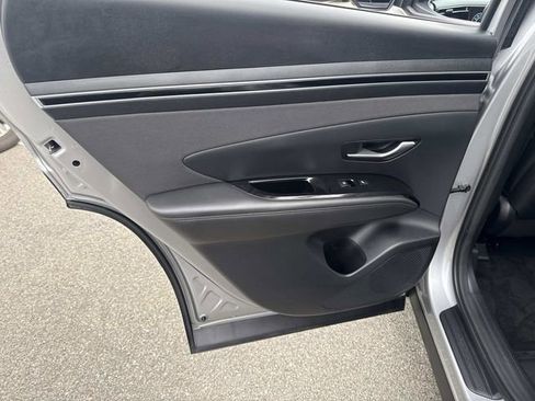 Certified 2022 Hyundai Tucson Limited image 18