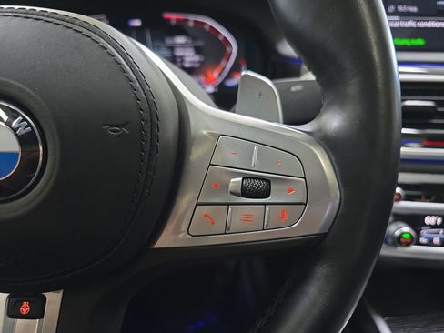 Used 2022 BMW 740i w/ M Sport Package image 21