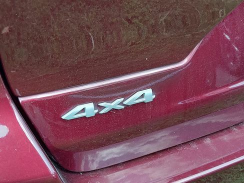 Used 2024 Jeep Grand Cherokee Limited AWD/4WD image 9