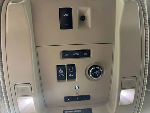 Used 2019 GMC Yukon Denali w/ Denali Ultimate Package image 26