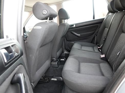 Used 2005 Volkswagen Golf GL image 44