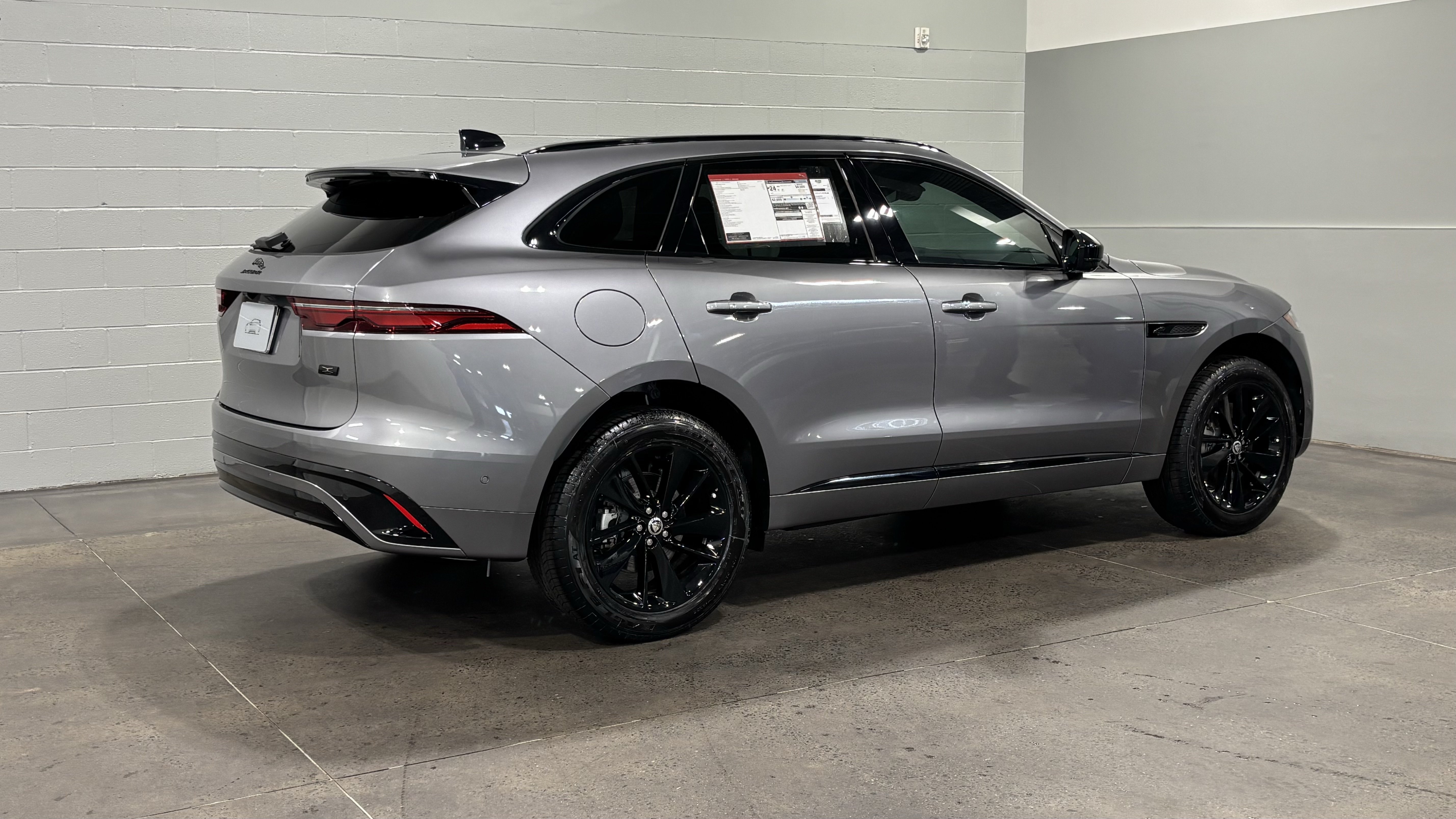 New 2026 Jaguar F-PACE R-Dynamic S AWD/4WD image 2