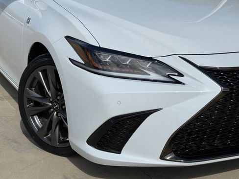 Used 2020 Lexus ES 350 F Sport w/ Accessory Package FWD image 3