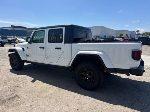 Used 2022 Jeep Gladiator Sport AWD/4WD image 8