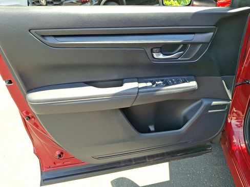 Used 2024 Honda CR-V Sport image 12