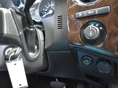 Used 2015 Ford F250 Platinum w/ FX4 Off-Road Package AWD/4WD image 44