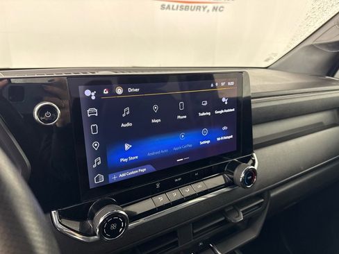 Used 2023 Chevrolet Colorado W/T image 13