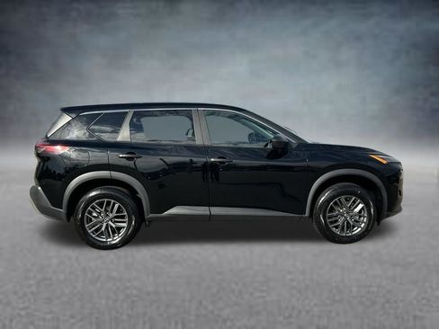 Used 2023 Nissan Rogue S FWD image 6