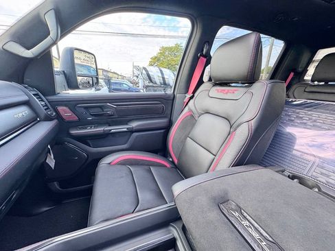 New 2027 RAM 1500 4x4 Crew Cab image 15