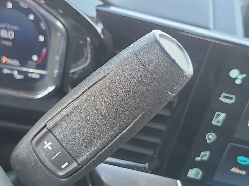 Used 2025 Chevrolet Silverado 2500 LTZ AWD/4WD image 12