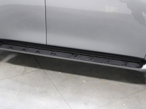 Used 2024 Nissan Armada Platinum w/ Captain's Chairs Package image 12