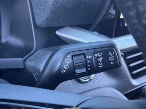 New 2026 Ford Explorer Platinum image 10