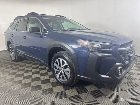 Used 2024 Subaru Outback Premium w/ Popular Package #1A image 1