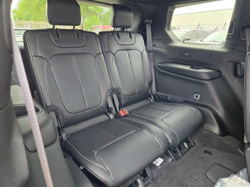 New 2025 Jeep Grand Cherokee L Limited image 13