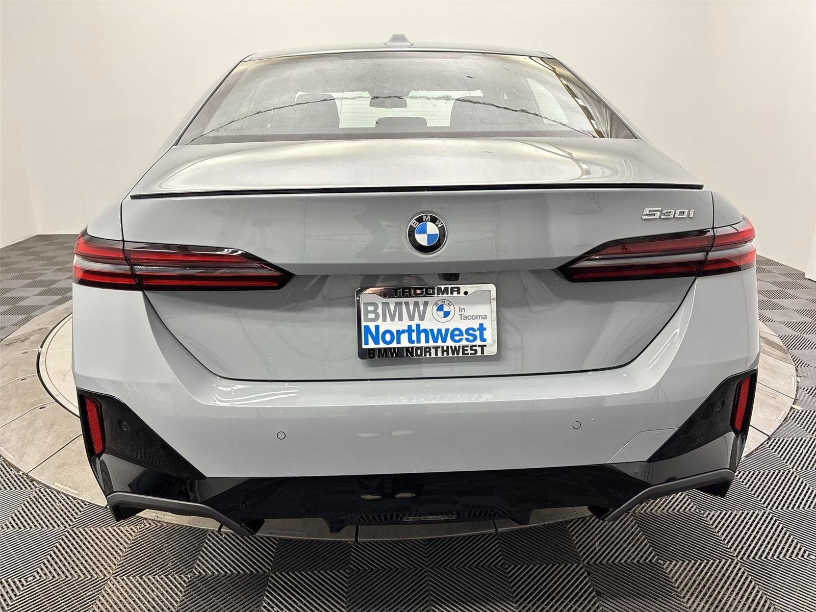 New 2026 BMW 530i w/ M Sport Package RWD image 15