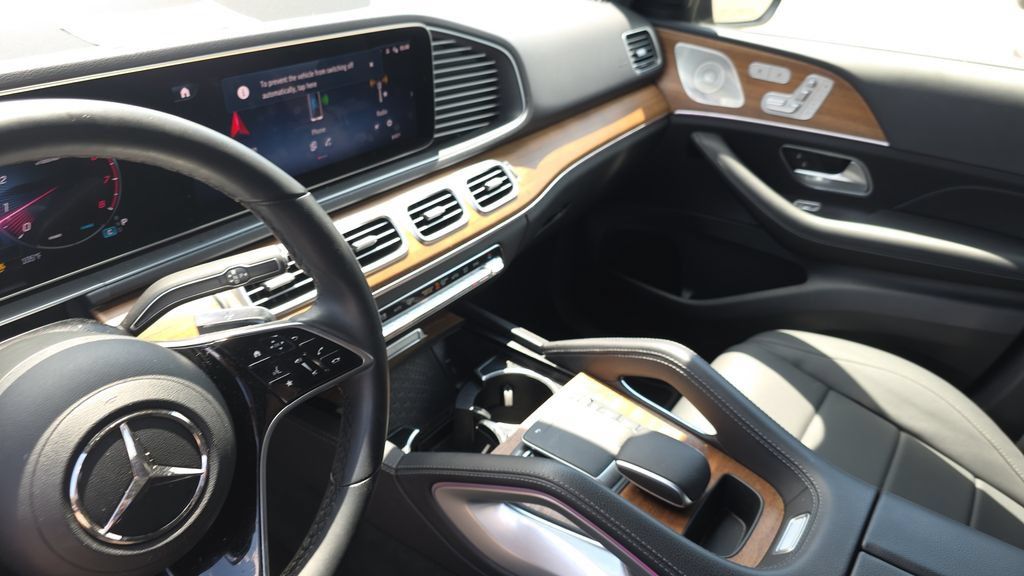 Certified 2025 Mercedes-Benz GLE 450 4MATIC image 21