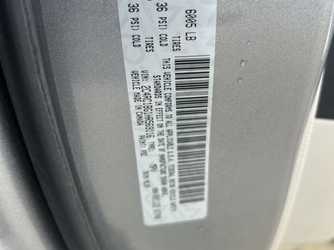 Used 2017 Chrysler Pacifica Touring-L image 13