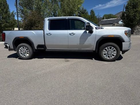 Used 2022 GMC Sierra 2500 Denali w/ Denali Ultimate Package AWD/4WD image 12
