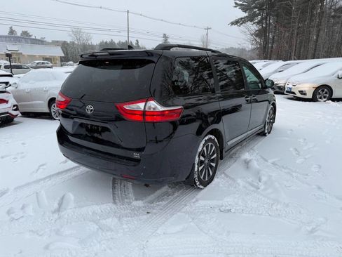Used 2019 Toyota Sienna XLE Premium image 4