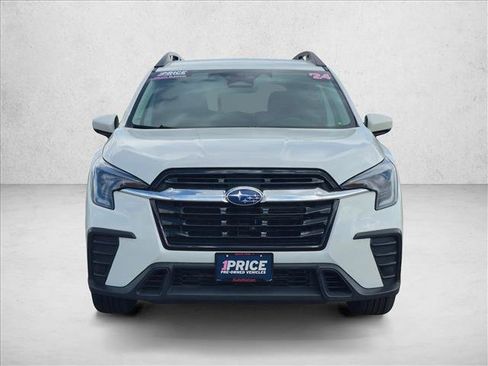 Used 2024 Subaru Ascent Premium w/ Convenience Package image 2