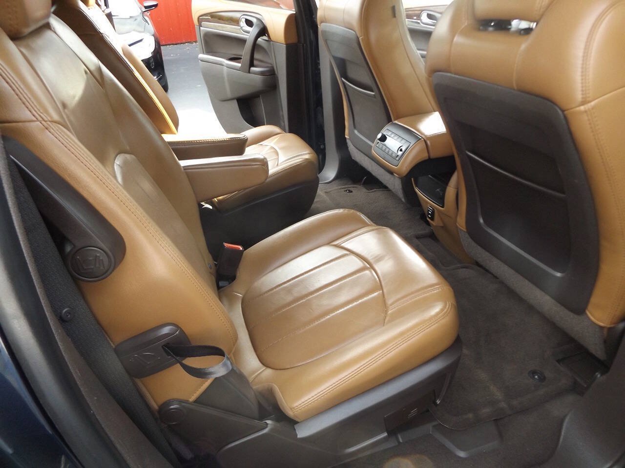 Used 2015 Buick Enclave Premium w/ Experience Buick Package FWD image 28