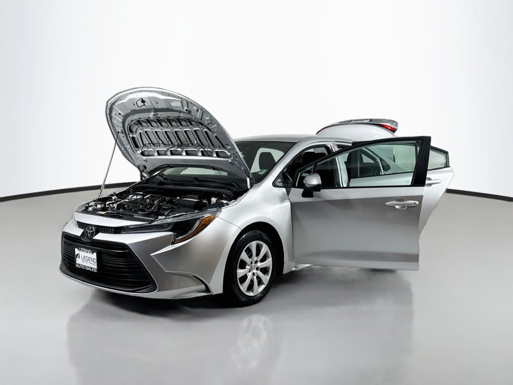 Used 2024 Toyota Corolla LE FWD image 13