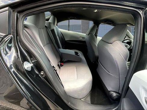 Used 2020 Toyota Corolla SE FWD image 23